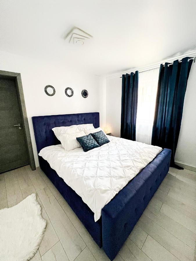Luxor Ultra-Central Apartments Sibiu Exteriör bild